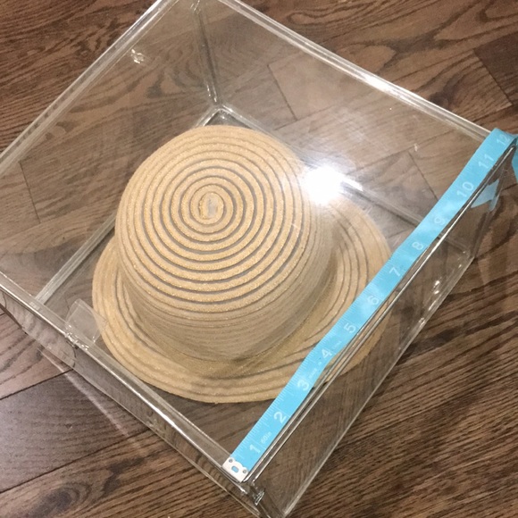 Clear hat box (hat box is not included) great for displaying in closet! - Picture 10 of 12